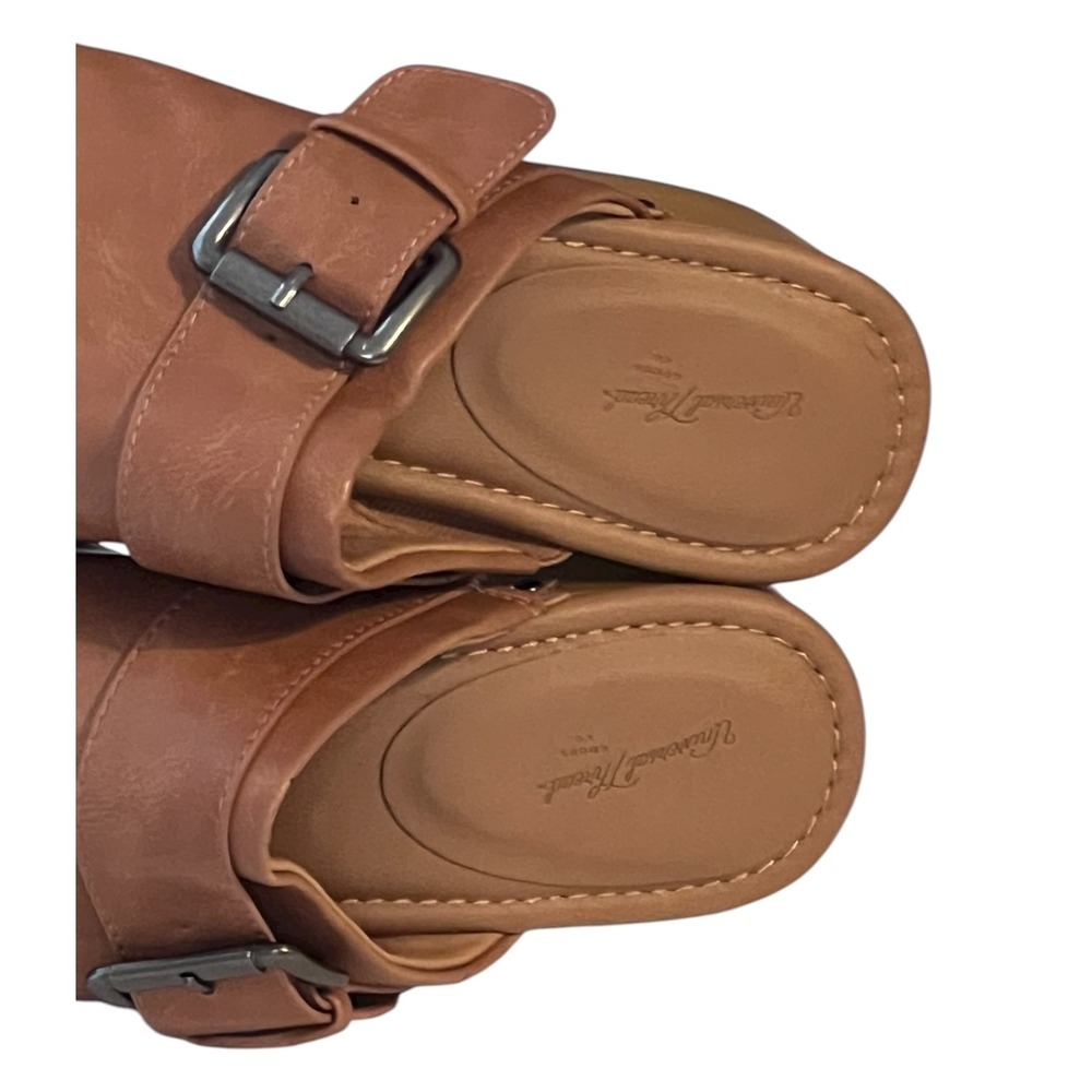 Universal Thread‎ Tan Brown Leather Clogs Women's Size 9 Block Heel Buckle Mules - Picture 9 of 12